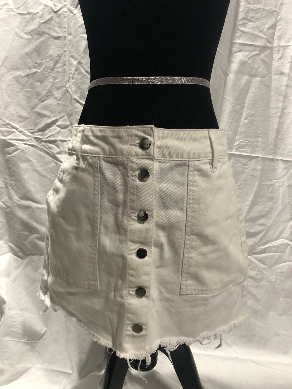 tgla white button fly torn/frayed hem denim/jean mini skirt women's size M